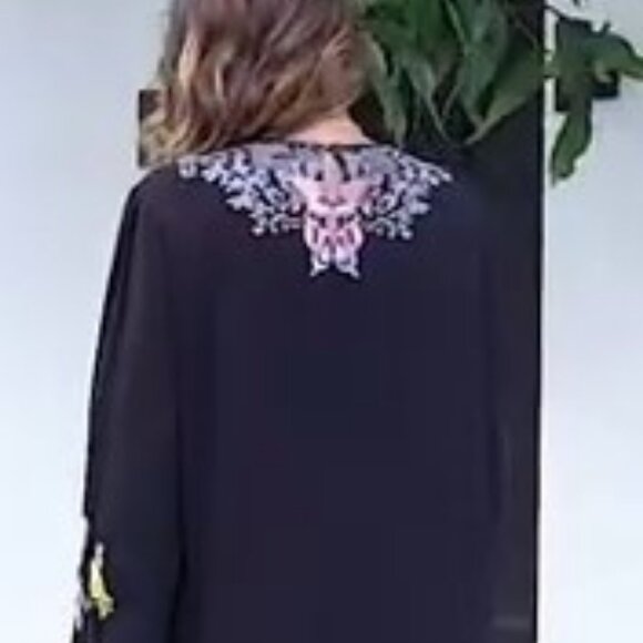 Butterfly Embroidered Blouse - Picture 6 of 7